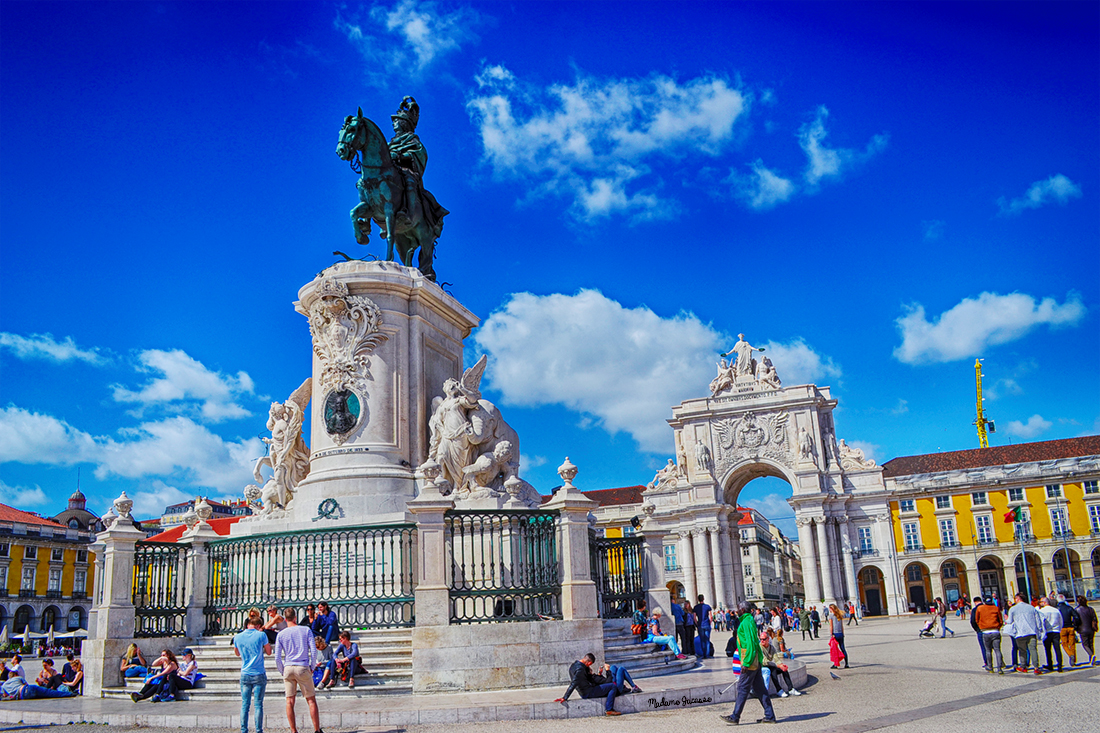 place du commerce 2